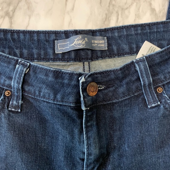 Levi’s Straight 552 Raw hem Jeans - Picture 4 of 8